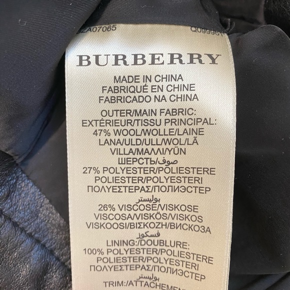 Burberry Brit wool pencil skirt. - Picture 3 of 5